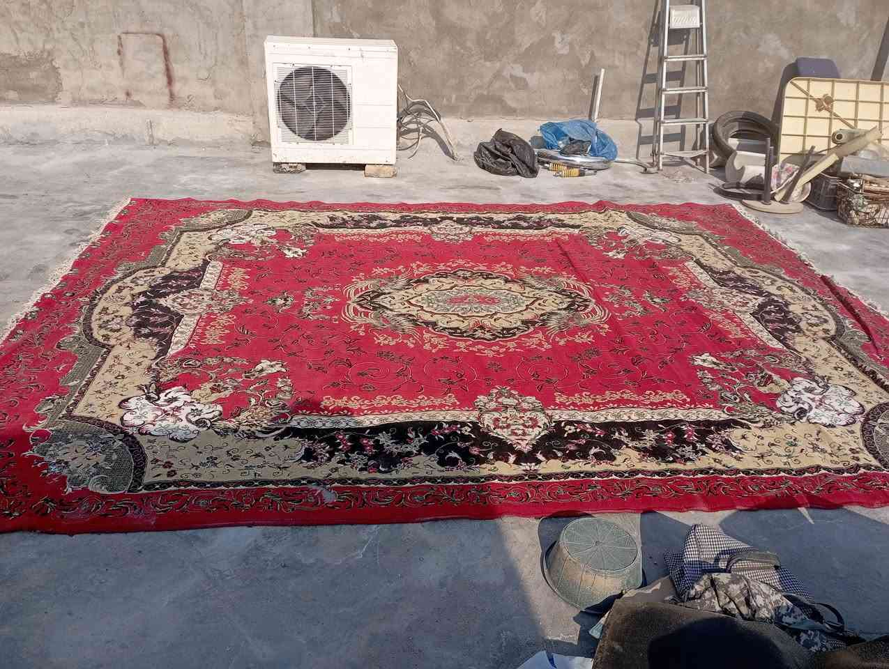 زوليه نظيفه جدا للبيع 3في4 السعر 50الف وبيها مجال رقمي للتواصل نجف ***********
