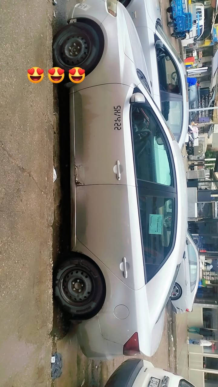 فورتي
موديل 2012
السياره نضيفه 
صدر جديد 
كير ومكينه ما مفتوحات 
تخم تأيرات جديد
السعر 98وبيهه
الرقم 
***********
