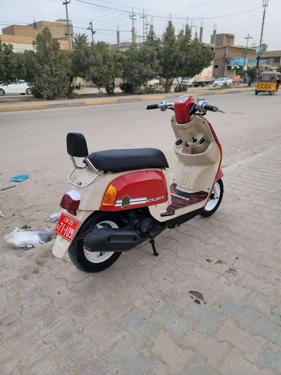 سلام عليكم
دراجة ماكس بوليس كابريتر موديل 2007 دراجة كلش جديدة طك كارتون مكفولة كفالة عامة من كلشي بلادية للاخير شرط خرسة صارلها 4 اشهر طالعة من المعرض للبيع سعرها 750 وبيها مجال مكاني طويريج الشراي يتصل ***********
