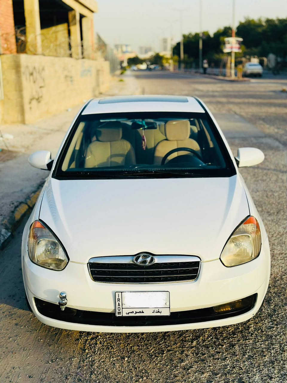 السلام عليكم
اكسنت 2011 خليجي 
محرك 1600 دوش 
كير اوتوماتك رقمها بغداد 
محرك كير تبريد كهربائيات شغاله صدرها حلو 
سونار مرفق بالمنشور سيارة جاهزة الحمد الله 
السعر 98 وبيها مجال بسيط 
***********
مكاني بغداد
