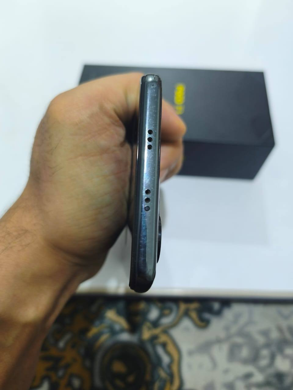 السلام عليكم جهاز بوكو F3
ذاكره 256 رام 8
ملحقات كامله كارتون مع شاحن 
سعر 225 وبي مجال قليل 
المكان نجف حي ميسان وتوصيل ماعندي رقمي ***********
