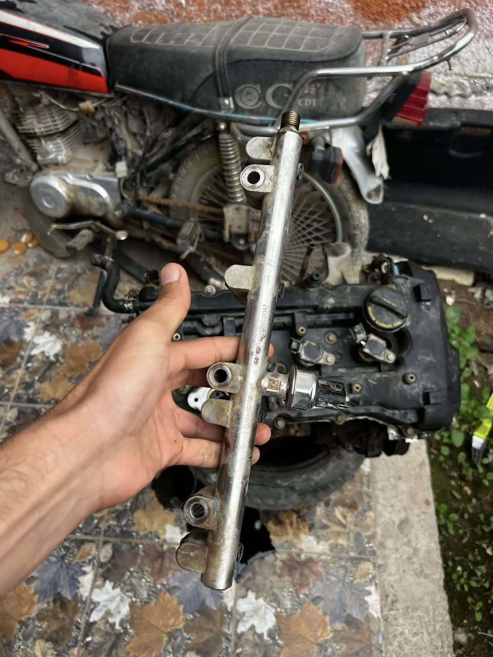 حبايب مكينتي كامت وبدلت كلشي الها وبقن غراضها اليريد شي يدلل
Gdi 2400
متوفر مسطرة مال بخاخات شغاله وجديده وكل شي مابيها قبل متكوم بدلت واشرات الها بالسوك ب 125 ابيعك ب 70

متوفر حساس في في تي جديد وشغال ع الفحص اصلي وكالة هيونداي بالسوك 180-300

ابيعك ب 40

عندي حساسات خلف المكينه اسمه 

🔹 حساس الطرق (Knock Sensor)

صورتهن موجوده سعرهن ثنينهن 40

متوفر 4 مجاول اصلي مال وكاله عندي واحد منهن طاك مكان الفيشه اعتبره هديه الك 

سعرهن اربعتهن 70

هوه التجاري واحد 15-30 

وذني اصليات وع الفحص كله 

متوفر ايضاً قبق ولفات مع الواشر وكاله ثنينهن تفصيخ مو تجاري شرط شخط مابي هوه والواشر 60

توصيل كل المحافظات موجود 

شيعجبك خادم ومنختلف


**إذا كنت صاحب هذا الإعلان وتريد حذفه لأي سبب، رجاءا أرسل رسالة إلى الدعم الفني**