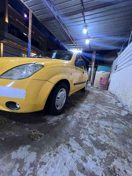 طيبة موديل ١٥ تحويل ثاني 
رايدها ب٢١ ورقة سيارة حتى تبريد بيها
***********
