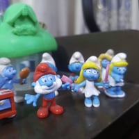 سنافر • ٨ قطع • بيت شفاف