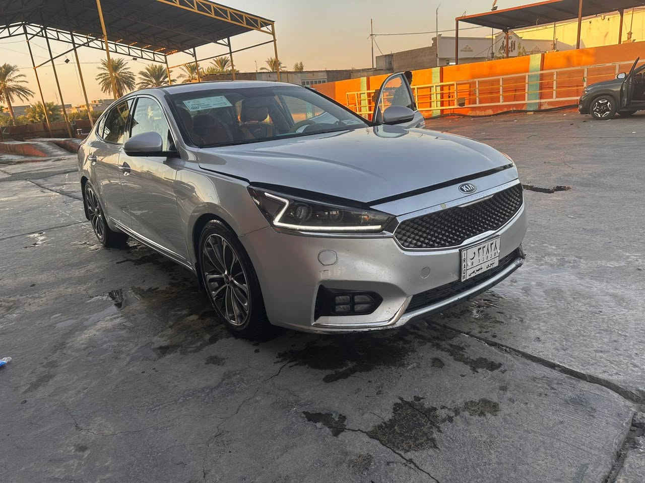 كيا كادنزا خليجي لون سلفر موديل ٢٠١٧ رقم نينوى
تحويل او وكاله ثاني يوم 
السياره ماشيه ١٤٠ الف 
بيها قطعتين صبغ (جاملغ وبنيد) 
محرك ٣٥٠٠ تنفس طبيعي كير ٨ نمرات 
كير ومحرك كفاله صدر امامي خلفي جديد
السياره خير من الله
المواصفات نص فول 
السياره رايدهه ب١٤٨ وبيها مجال شي بسيط  مكاني صلاح الدين للاستفسار ***********
***********
