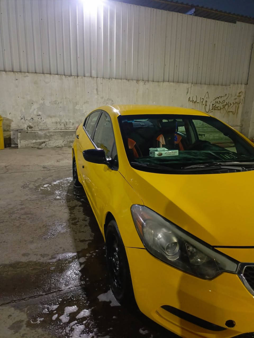 السلام عليكم للبيع كيه فورتي مديل 2015 وارد امريكي حادثه جاملغ السيره المامي مكينه كير حداديه جديده تبريد ثلج شاشه جبيره  سستم دمام كامره دواره تخم تاير جديد مكينه1800 لا صرف ولا تبخير  السياره جديده وجاهزه من كلشي السعر105 مكان السياره بغداد الستفسار ***********
