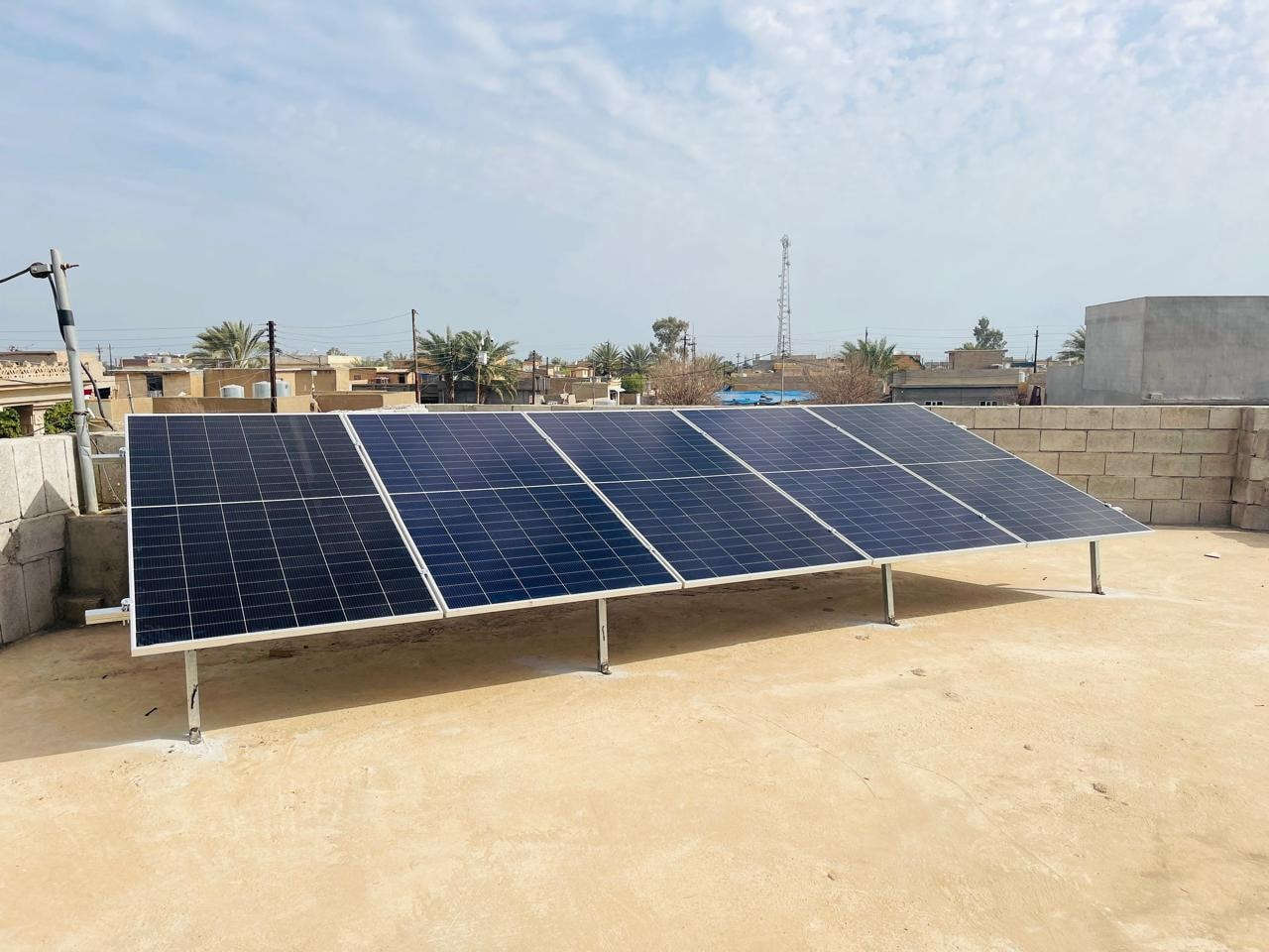تم بفضل الله تجهيز وتنصيب  منظومة طاقة شمسية
#لمنزل_الأخ(#سيد_طه)
#الرياض
مكونات المنظومة:
🔵5  الواح ذات وجهين وكفاءة عالية
🔵 بطارية 7 كيلوواط Srne
 🔵انفيرتر  3.6 كيلوواط ماركة Srne

مكتب هاني شاكر السلطان للطاقة الشمسية 
الحويجة #ناحية الرياض
هاني   ***********
ظافر ‏ ‪0780 680 4046‬‏
رعد ‏  ‪0782 496 9996‬‏
