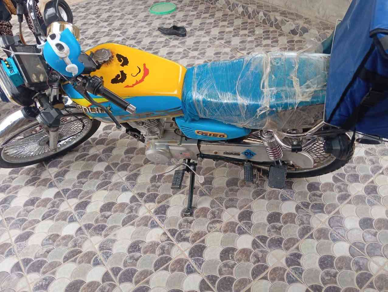 سلام عليكم شباب عندي دراجه 24ما مفتوح جديده اريدها550وبيها مجال او مراوس شعندك نزل مكاني تكريت الديوم ***********
