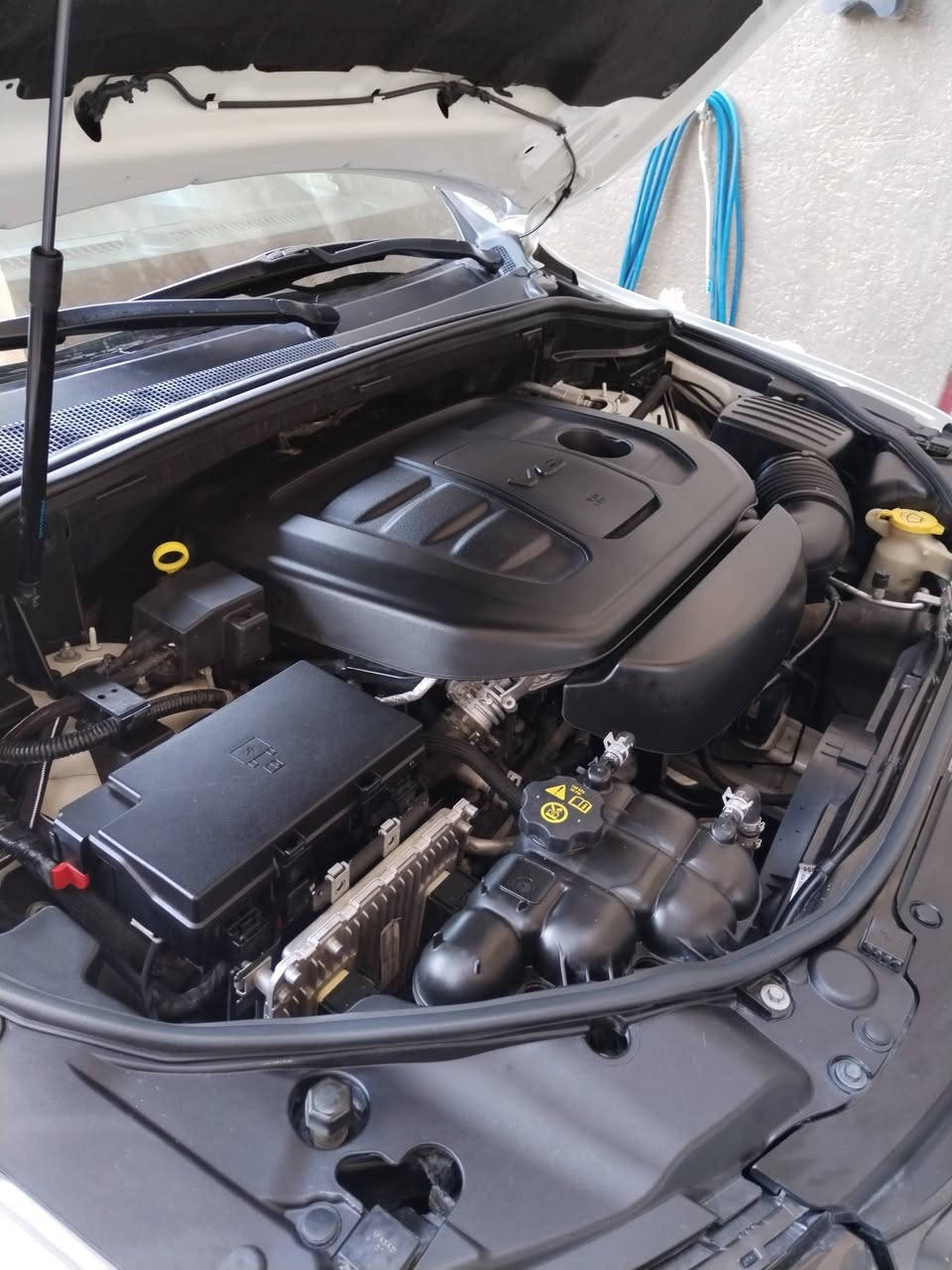 موديل ١٩ خليجي وكاله ليث العبيدي  ٦٠ماشيه  الف جاهزه من جميع النواحي رقم بغداد باسمي معروفه مواصفات استخدام جدا نظيف موبايل *********** سعر السياره ٣١٥ السونار مرفق بالصور
