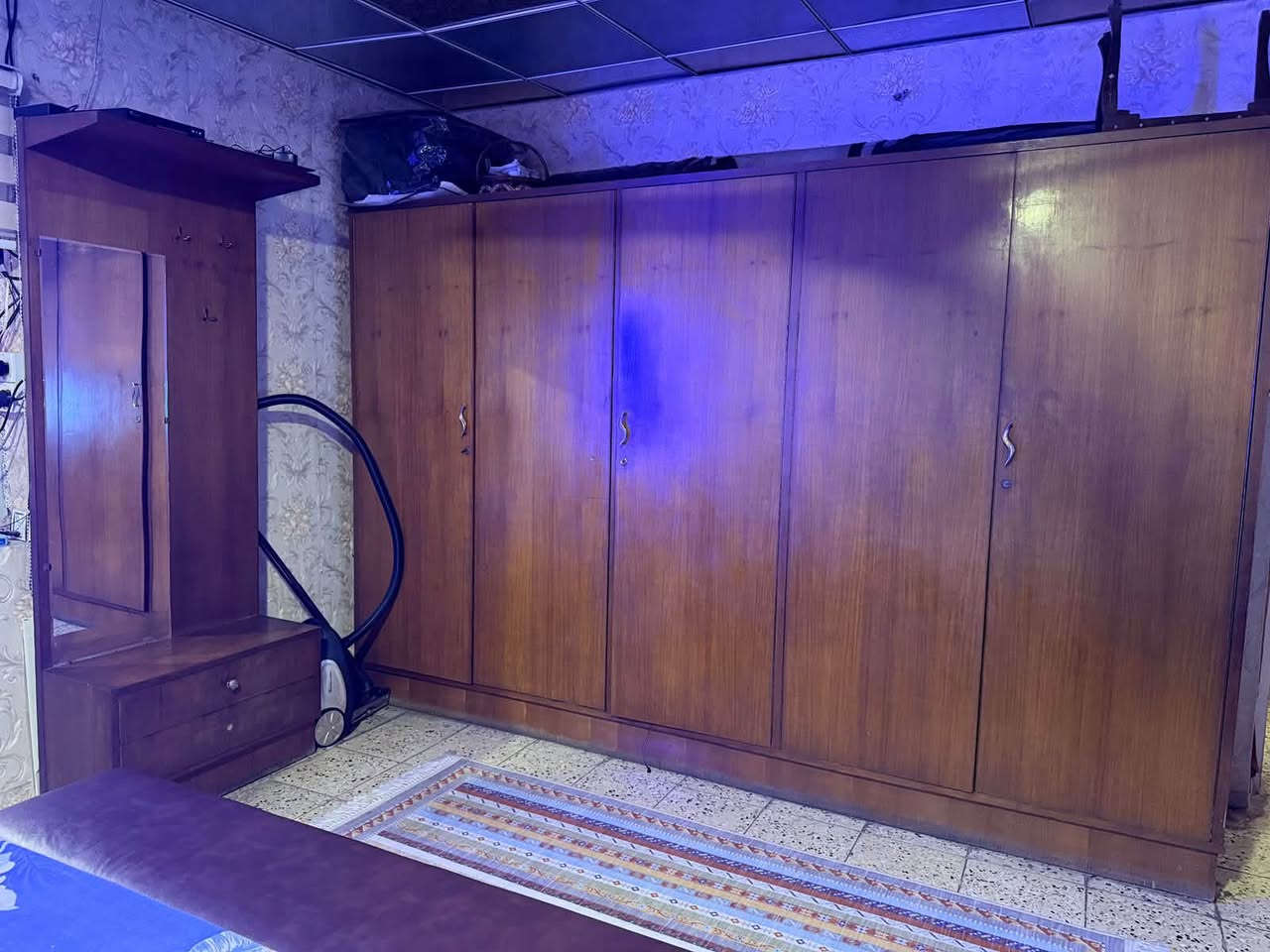 غرفه نوم للبيع صاج نضيفه المكان البنوك للاستفسار خاص


**إذا كنت صاحب هذا الإعلان وتريد حذفه لأي سبب، رجاءا أرسل رسالة إلى الدعم الفني**