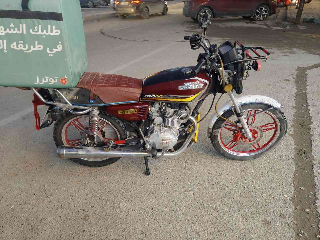 السلام عليكم
دراجه سيفان للبيع موديل 22 
مرقمه وبسمي رقم صلاح دين 
محرك لا مفتوح ولا مبدل بيه شي 
كلها وضع شركه 
مكان تكريت 
اتصل او واتس 
***********
