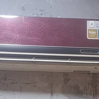 سبلت الحافظ السعر 450. شغال وثلج بس عوزه غسل المكان بغداد مدينه الصدر ...