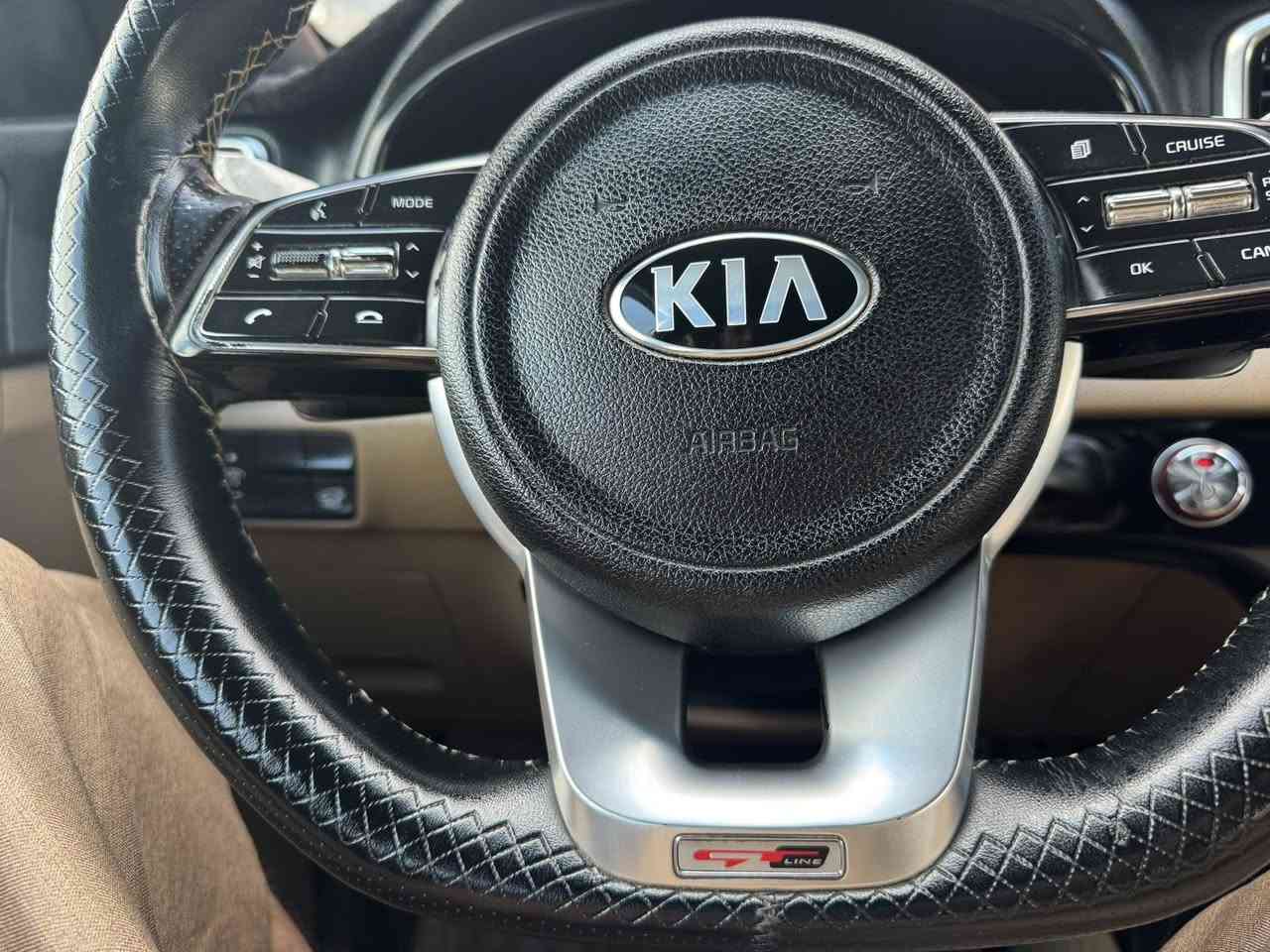 سبورتج خليجيه جي تي لاين اعلى فئه فول ومكفول وبغداد وباسمي والصور والسونار مرفقه والسياره جديده واعلى فئه 
موديل 2020
***********
***********
الضلوعيه
للبيع او مراوس حسب الرغبه
