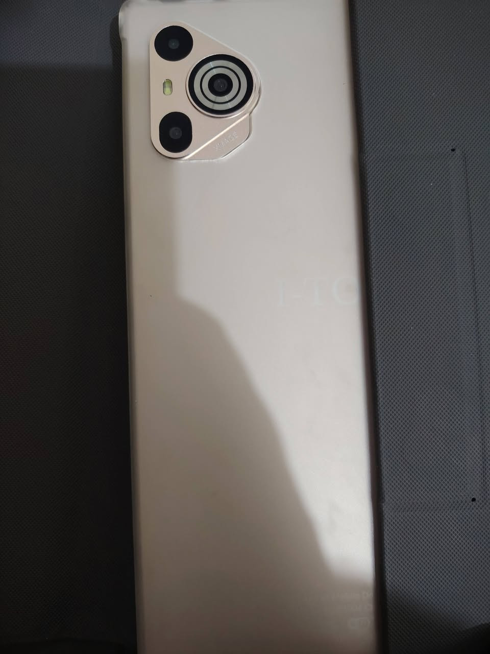 ايباد ذاكره 512 استخدم اسبوع واحد فقط يرهم دراسه ويرهم العاب سعر 125 مكاني بين الرفاعي والنصر ***********
