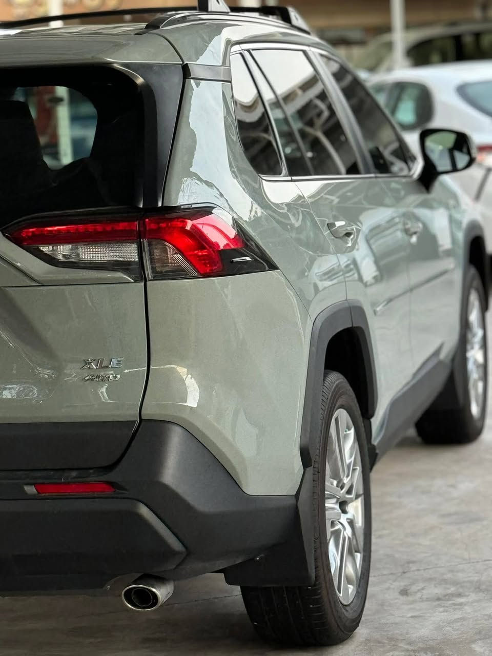 السلام عليكم ورحمة الله وبركاتة
#تويوتا_راف_فور_XLE _Premium 

الموديل 2023

رقم السياره اربيل

ماشيه 27  الف

رقم الشاصي 2T3C1RFV7PW284749

مواصفات 

داخل جلد بلادي

فتحه سقف

خزن كراسي

كراسي كهربائي 

بصمه تشغيل

تشغيل عنا بعد

بصمات ابواب

باب صندوق كهربائي 

 شاشه كبيره

تحكم ستيرن

رادار امامي

قياده ذاتيه

تحديد مسار

هاند بريك بصمه

اوتو هولد

نضام ايكو نورمال سبورت

مانع انزلاق

حساس خلفي

اتو بارك

رادار جانبي

ويل حجم كبير.

مكان السياره كركوك

لاستفسار انتصل على هاذ الرقم ***********
