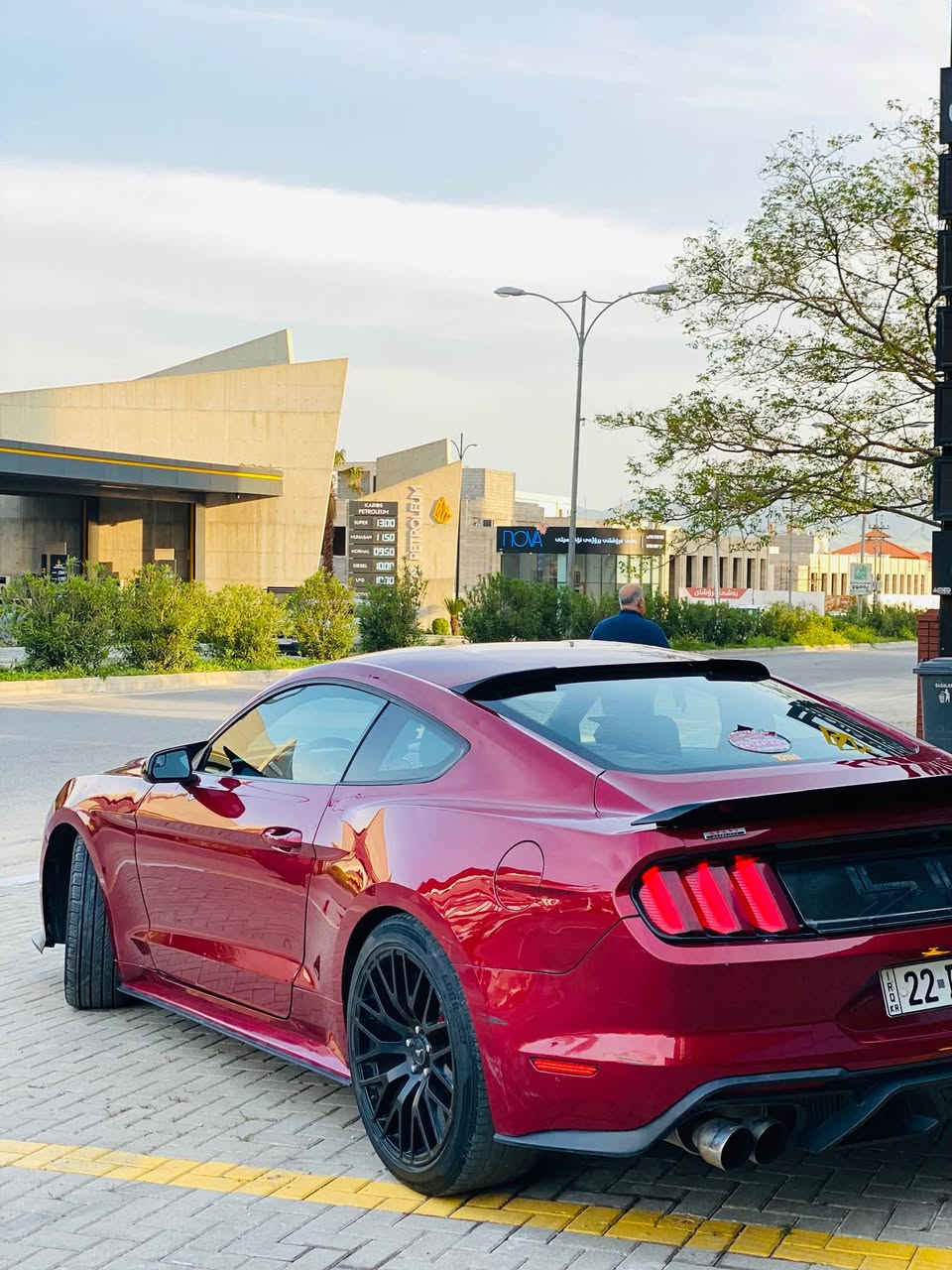 🔥 موستەنگ GT تراك باك 5.0 V8 – گێڕ عادی – دەسکاری کراو 🔥
📍 شوێن: سلێمانی

بۆ فرۆشتن: Ford Mustang GT Track Pack، سەیارەیە زۆر ریک و پێک و کەم رۆشتەوە.
✅ مەکینەی زۆر بەقەوەت:
بزوێنەر: 5.0 لتر V8
گێڕ: عادی (مانیوێل)
ڕۆیشتوو: ٤٢,٠٠٠ میل
بزوێنەر کراوەتەوە بۆ دەسکاری و تیۆنینگ (Tuning)
سیستەمی کلاجی پێشکەوتوو (Dual Clutch)
بەرمەجەی لەسەرە
✅ تایبەتمەندییەکانی تراك باك (Track Pack):
سیستەمی Line Lock
سیستەمی Launch Control (کۆنترۆڵی دەستپێکردن)
هەموو تایبەتمەندییەکانی تراك باك (شاشەی پیشاندانی توانای سەیارەکە، سیستەمەکانی لێخوڕین، و هتد).
✅ شێوە و دۆخی سەیارەکە:
ڕەنگی دەرەوە: مارۆنی
ڕەنگی ناوەوە: ڕەش
سێ پارچەی پێشەوەی بۆیاخە بێ ناوەوە (بێ شانسی و بێ ئێڕباگ)
شێوەی گۆڕدراوە 
 لە مۆدێلی 2016 بۆ 2019 بە ستایلی RTR
سەیارەیەکی زۆر خاوێنە و بەجوانترین شێوە چاودێری کراوە.
🚗 سەیارەکە زۆر بەهێزە و ئامادەیە بۆ بەکارهێنانی ڕۆژانە یان پێشبڕکێ، تایبەتە بۆ ئەوانەی حەزیان لە خێرایی و جیاوازییە.
📩 تەنها بۆ کڕیاری، بۆ زانیاری زیاتر نامە بنێرە بۆ تایبەت
0772 8605135

عربی

🔥 موستنج GT تراك باك 5.0 V8 – مانيوال – معدلة 🔥
📍 الموقع: السليمانية

للبيع: Ford Mustang GT تراك باك بحالة ممتازة، سيارة قوية ومعدلة بشكل احترافي.
✅ المحرك والأداء:
محرك 5.0 لتر V8
قير عادي (مانيوال)
الممشى: 42,000 
المحرك مفتوح للتعديل (Tuning)
نظام كلتش مطور (Dual Clutch)
أعلى مرحلة برمجة ECU (أقصى أداء)
✅ مواصفات التراك باك:
نظام Line Lock
Launch Control
جميع ميزات التراك باك (شاشة الأداء، أنظمة القيادة، وغيرها)
✅ الشكل والحالة:
اللون الخارجي: خمري (Maroon)
اللون الداخلي: أسود
سبغ لثلاث قطع أمامية بدون دواخل
تحويل الشكل من موديل 2016 إلى 2019 بنمط RTR
السيارة نظيفة ومهتم فيها
🚗 السيارة قوية جداً وجاهزة للاستخدام اليومي أو السباقات، مناسبة لعشاق السرعة والتميز. 

📩 للجادين فقط، راسلني على الخاص للمزيد منس
*********** السليمانية, العراق
