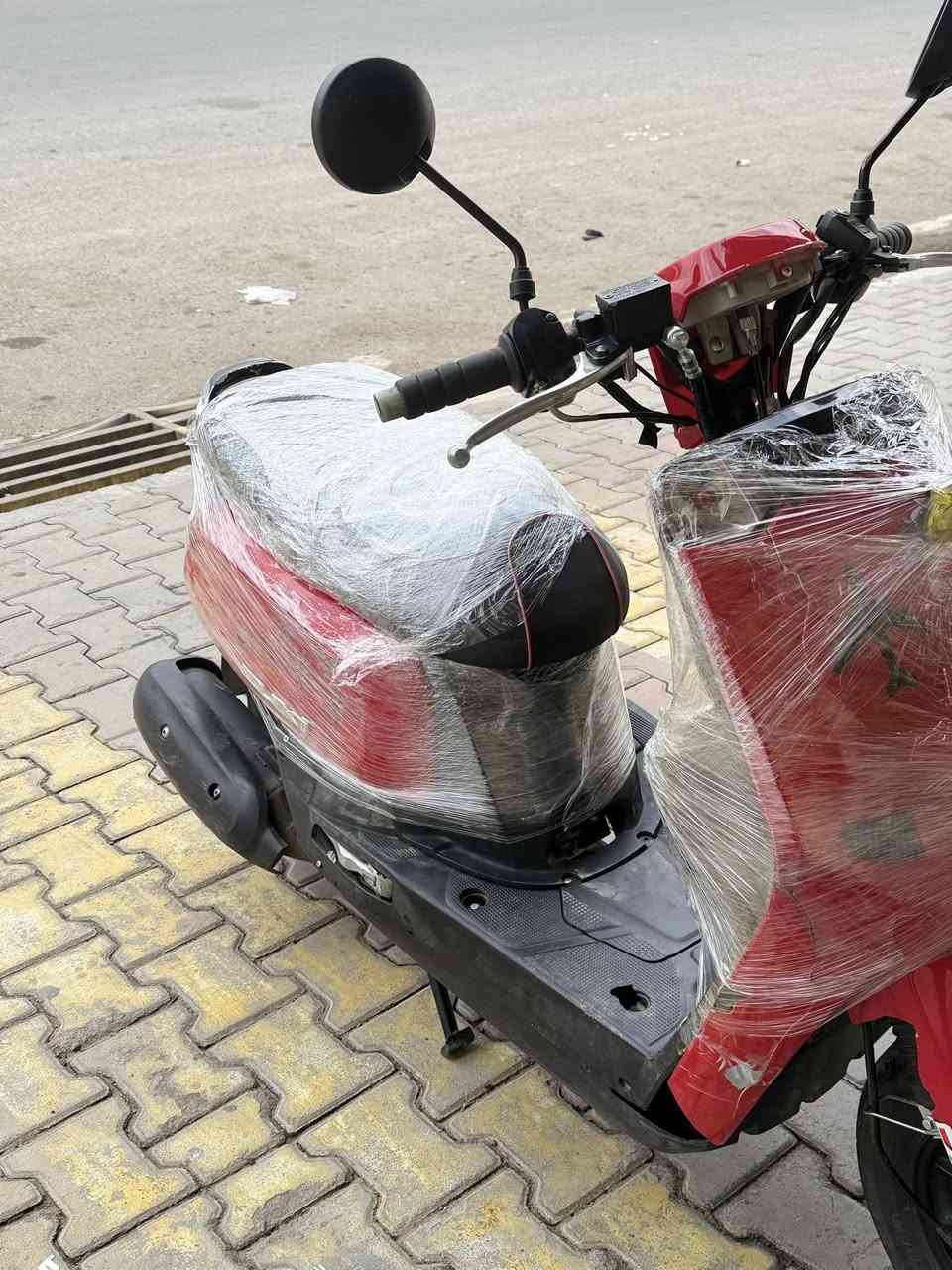 ‏دراجة للبيع بوليسي للبيع مابيه اي عيب  كلشي شغال سعر 350 وبيه مجال ***********
