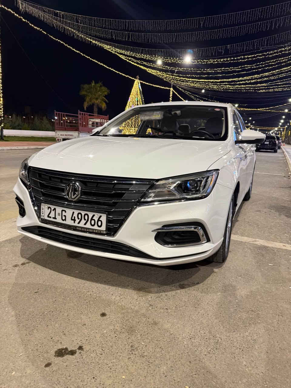 السلام عليكم 
mg5 2025 شكل قديم
سيارة جديدة بعدهة بالضمان 
ماشية 18،000
مواصفات stander
 اربعة سلندر
محرك 1500
Abs
ebd
tpms
مانع انزلاق
مرايات كهرباء
اشارات بالمري
داخل اصفر 
تحديد سرعة
تحكمات ستيرن 
شاشة تدعم apple car play
usb
اربع سماعات 
كاعيات اصلية مالتهة 

السيارة مكانهة سليمانية ***********
110 السليمانية, العراق
