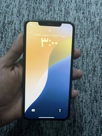 ١١ برو ماكس • مكفول • بطارية ٧٧