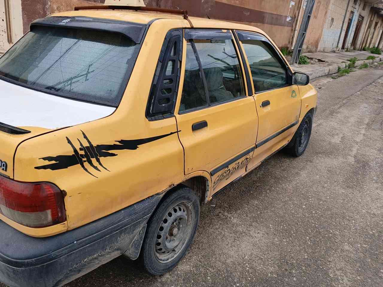 للبيع السياره نضيفا مناقصها بس تواير تحويل ثاني يوم كابون بيها هيئه غرامات صفر سعر 23قفل ***********
