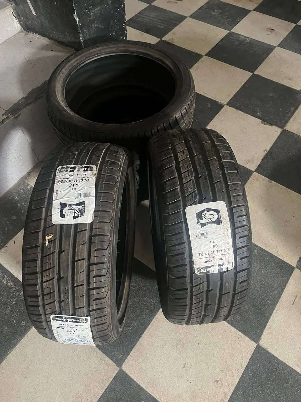 بنوات 205/40/17 دوبلفي
0675072887


**إذا كنت صاحب هذا الإعلان وتريد حذفه لأي سبب، رجاءا أرسل رسالة إلى الدعم الفني**