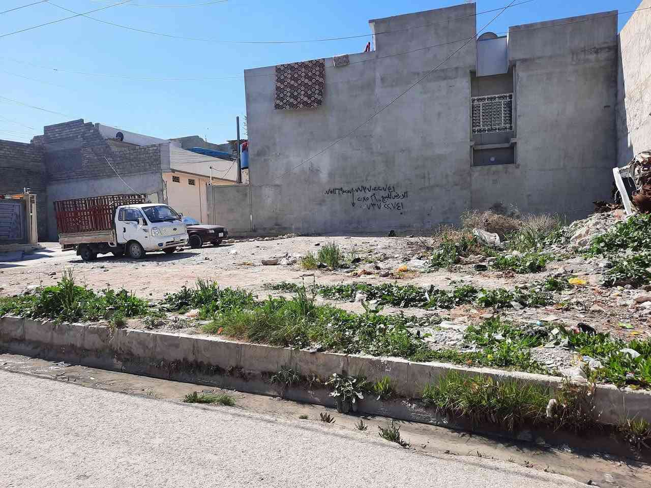 ارض للبيع بموصل الجديدة ركن ٢٣٠م قريبة جدا ع السوق شبه تجاري واجهة ٢٠ نزال ١١.٥
يمين الارض دكتور راغب وسوق الجديدة ومقابل الارض مستشفى الرحمة ومجسر الجديدة 
بأسمي تحويل مباشر سند ٢٠٢٤ طابو الأيمن 
***********
