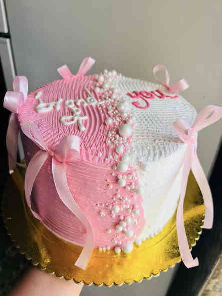 اللهم صلي على محمد وآل محمد 🩷✨

تجهيز كيكة قياس ٢٠ 

حشوه ٥ طبقات كراميل وفراولة ونوتيلا ومكسرات جوز وحبيبات شوكولاته 🍫 

الحجز مفتوح 🔓 

للطلب والاستفسار المراسله خاص او ع الواتساب على الرقم
***********
العنوان بابل الحمزه الغربي توجد خدمة توصيل داخل الحمزه والهاشمية والقاسم والمناطق القريبه 🩷
