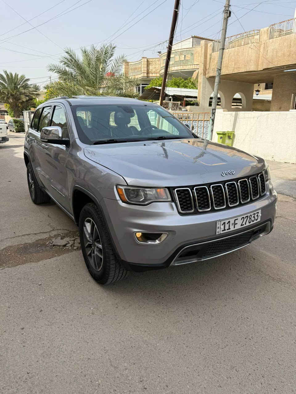 السلام عليكم 
جيب لاريدو 
موديل 2019
لمتد فول 1/1 فتحه بصمه جلد جنطه كهرباء
محرك 3600 المرغوب 
محرك وكير وصدر وتايرات كله جاهزه 
مكانها بغداد الاعظميه 
باسمي تحويل مباشر 
سعرها 177 ورقه وبي مجال
*********** بغداد, العراق
