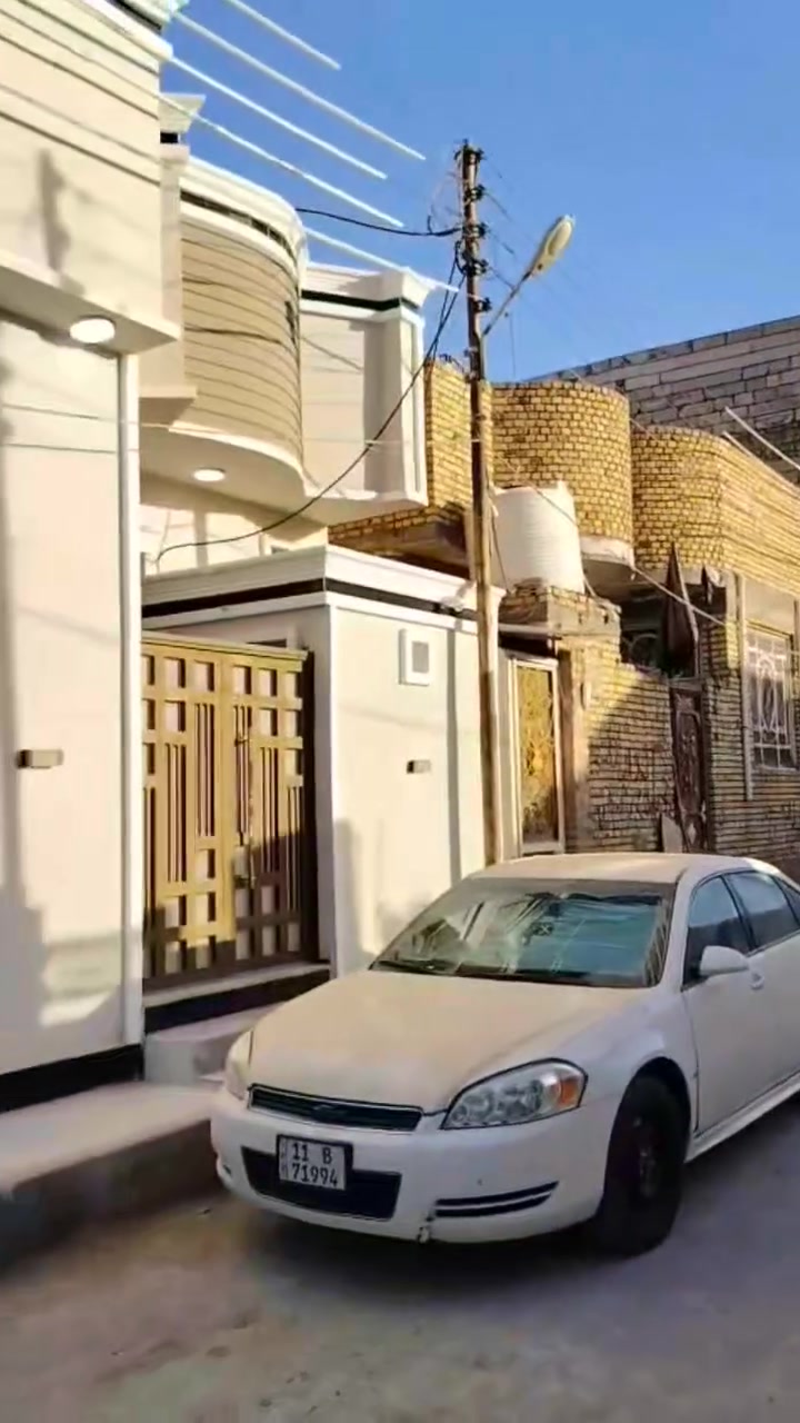 بيتين كل بيت ١٠٠م للبيع أمامي وخلفي سوه يتكونن من غرفه وصاله واستقبال ومطبخ وصحيات وكل بيت بي مخزن فوك للتواصل واتساب
*********** ابو ساره

*********** ابو علي      

بيتين كل بيت ١٠٠م للبيع أمامي وخلفي سوه يتكونن من غرفه وصاله واستقبال ومطبخ وصحيات وكل بيت بي مخزن فوك للتواصل واتساب
