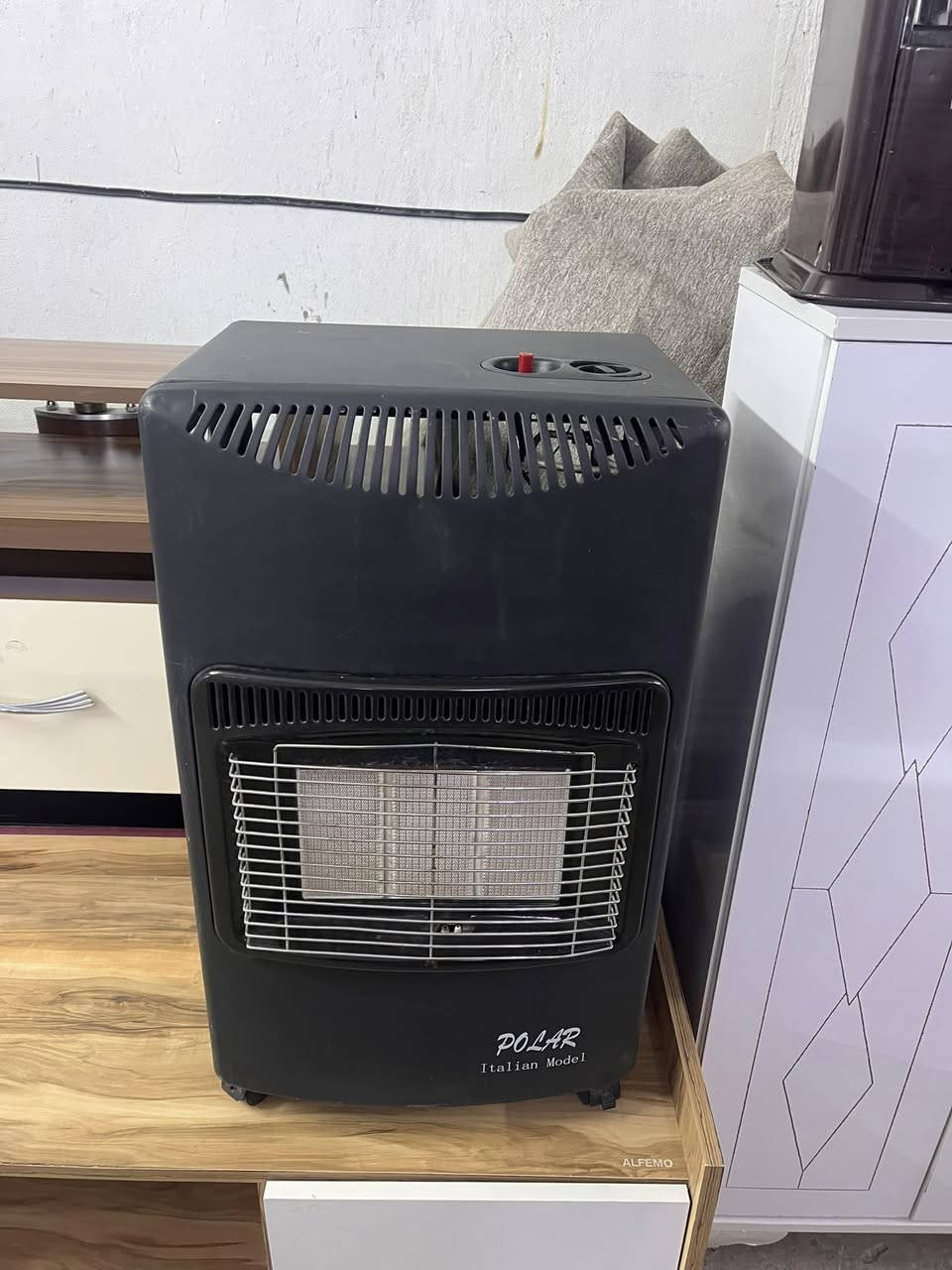 معرض سنان العاني) لبيع  اثاث منزلي  مستخدم وجديد
وتبديل 
(***********يوجد توصيل 
)(***********)/اومرسلتنا على الواتساب العنوان سليمانيه /كاني كورده قرب من ماركيت  شوگ
