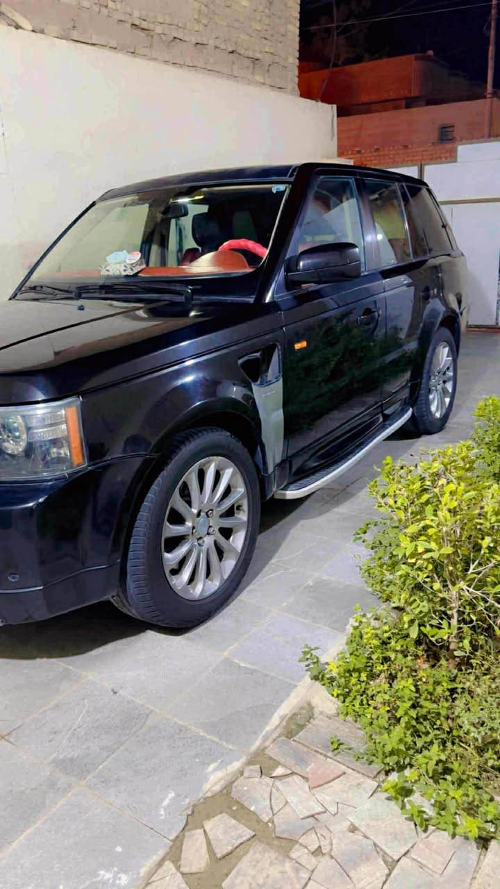 رانـج  روفـر 
  ٢٠٠٦محدث ٢٠١٣ 
محرك 8 سلندر فول 1 على 1 سوبر 

... ... ... ...
{المواصفات}
-جكات هوائيه جديدة
-تخم ويل كب جديد 
-أنضمه قيادة متعدده
-سلايد 
-مقاعد جلد + كهرباء + مساج + خزن ميموري + تدفئه وتبريد 
- داخل اوف وايت  مطعم بالصاج 
-دوشمة جديدة
-تبريد قطعتين بيانو + ديوولت
-محرك 8 سلندر سوبر
-كروس سرعة
-حساسات امامي خلفي
-مانع انزلاق
-تحكم ستيرن جهتين
-شاشه كبيره اضافية 
-شاشات بالكشنات
-كامره خلفية 
-تلفون + بلوتوث + أوامر صوتيه + wifi
-منظومة بانزين جديدة من بخاخات +مجاول-فيت بم كله جديد
-منظومة ماء جديدة 
-لايت عدسه داينمك وزنون 
-شاشه لعرض الاعطال
وبعد مواصفات الرانج معروفة مايحتاج اضيف بعد
السعر١١٢ وبيها مجال حك الجية
مكانها بابل السياحي 
***********
*********** حلة, بابل
