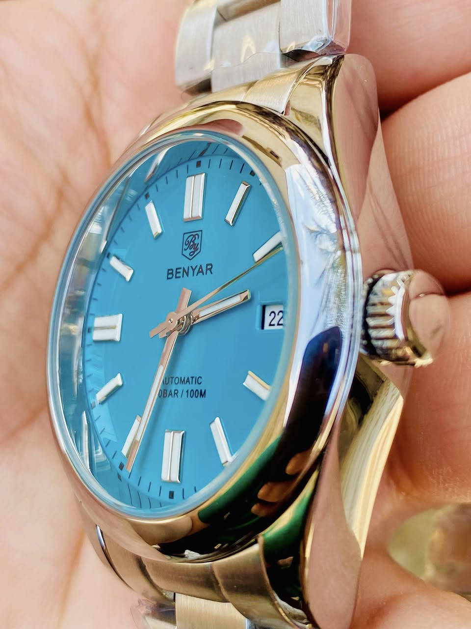ساعة يد رجالية أوتوماتيكية من BENYAR بتصميم أنيق ومينا باللون الأزرق الفيروزي


**إذا كنت صاحب هذا الإعلان وتريد حذفه لأي سبب، رجاءا أرسل رسالة إلى الدعم الفني**