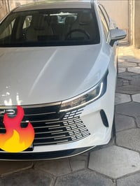 دست رويل • ٢٠٢٥ • رقم بغداد