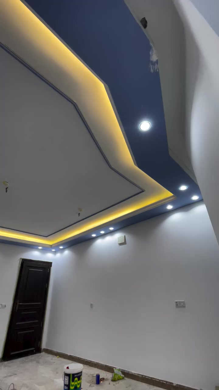 صباغ متفرغ مكاني بغداد الدوره نعمل كافه الاصباغ والديكورات داخلي وخارجي واجهات فوم طلس جبس بوردكس سحبات وكافه المقاولات العامه ***********واتساب
