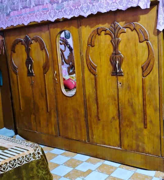 يالله متاح غرفه اخشاب للبيع سعرها 350 بيهه مجال
المكان الشافي 

رقم الهاتف ***********
