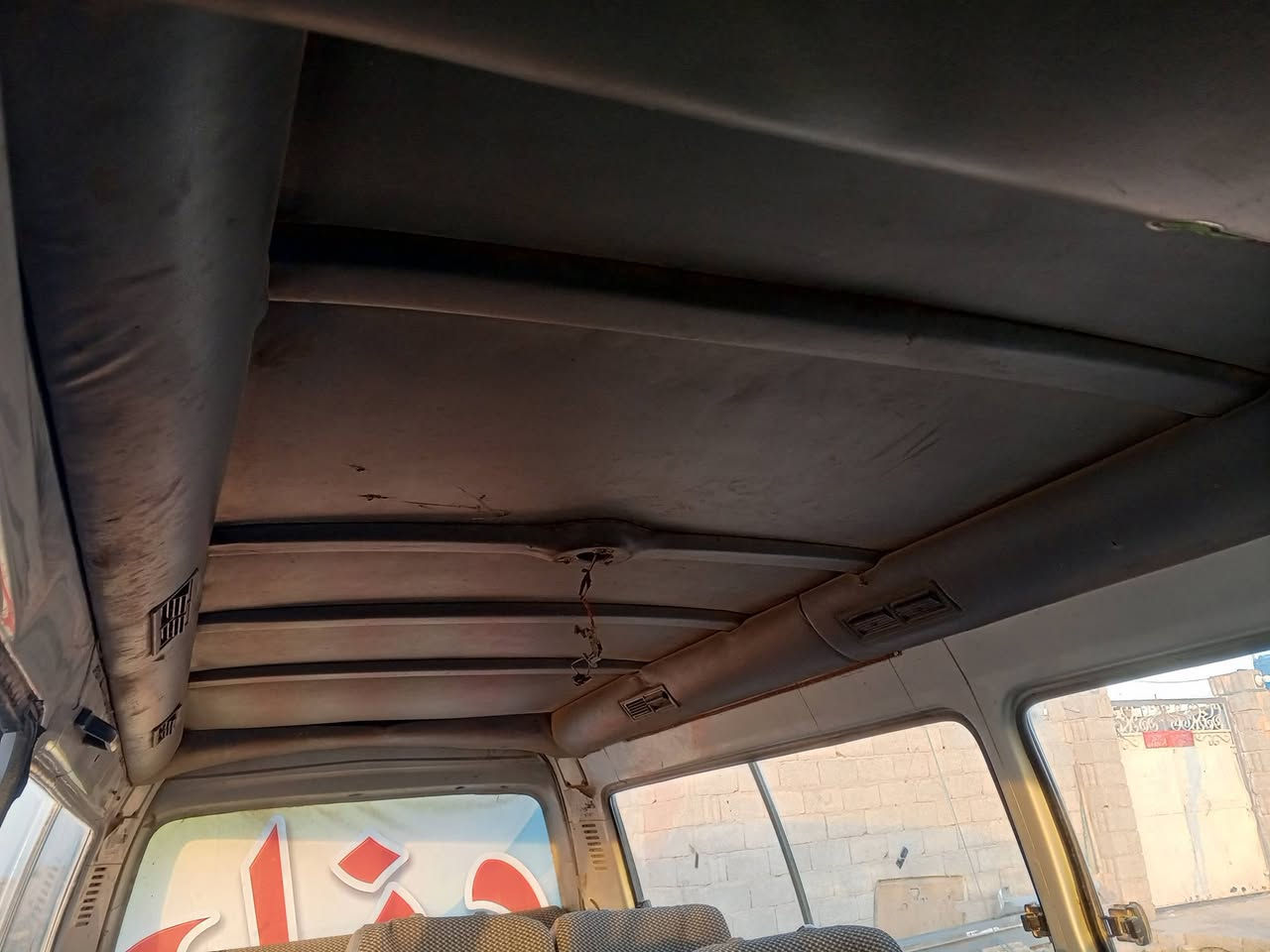 سلام عليكم فتون للبيع موديل ١٠ سنويه عضم عاج راعيه ما اندله اتكفل من سرقه وعشاعر فقط مكينه وكير واكسن حلوات سياره بلاديه وحلوه السعر ١٥ وبيها مجال مكان واسط ***********
