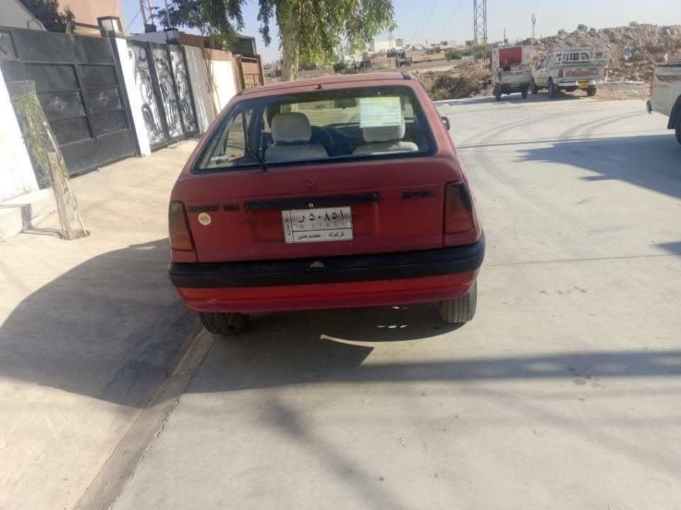 سيارة اوبل كاديت جنتا موديل ١٩٩١ بدون ضرب و بدون صبغ و بيها كوبون بنزين رقم كركوك و كير و محرك شرط سيارة كير عادي مكان كركوك رحيم اوه رقم موبايل *********** وتساب موجود سعر ٢٠ بيها مجال
