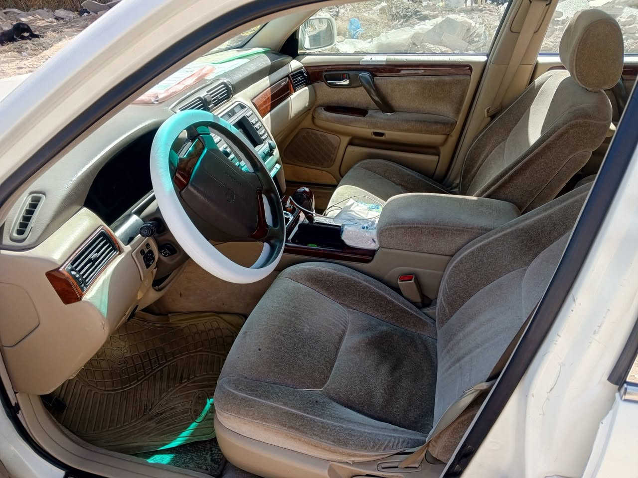 السلام عليكم تويوتا كراون موديل 2002 سياره قصه قماره فقط سياره جديده مكانها الديوانيه قضاء الشاميه رقم كركوك السعر 65 وبيها مجال الاستفسار هذا رقم ***********
