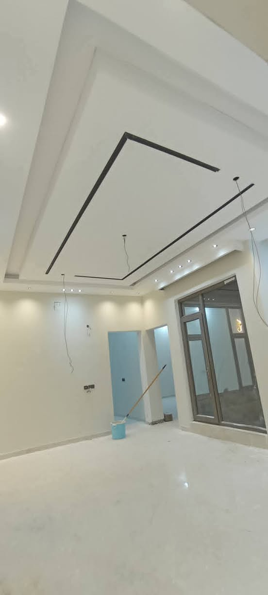 مستعدون لمواد وعمل الجبس بورد وسقوف الثانوية واجهات فوم فلين وصبغ الدور وكافت  الديكورات الي تخص المنزل داخل المنزل وخارج المنزل ب اسعار مناسبة جدآ مع الضمان وتسليم هندسي يوجد على شكل اقساط التواصل واتساب ***********
