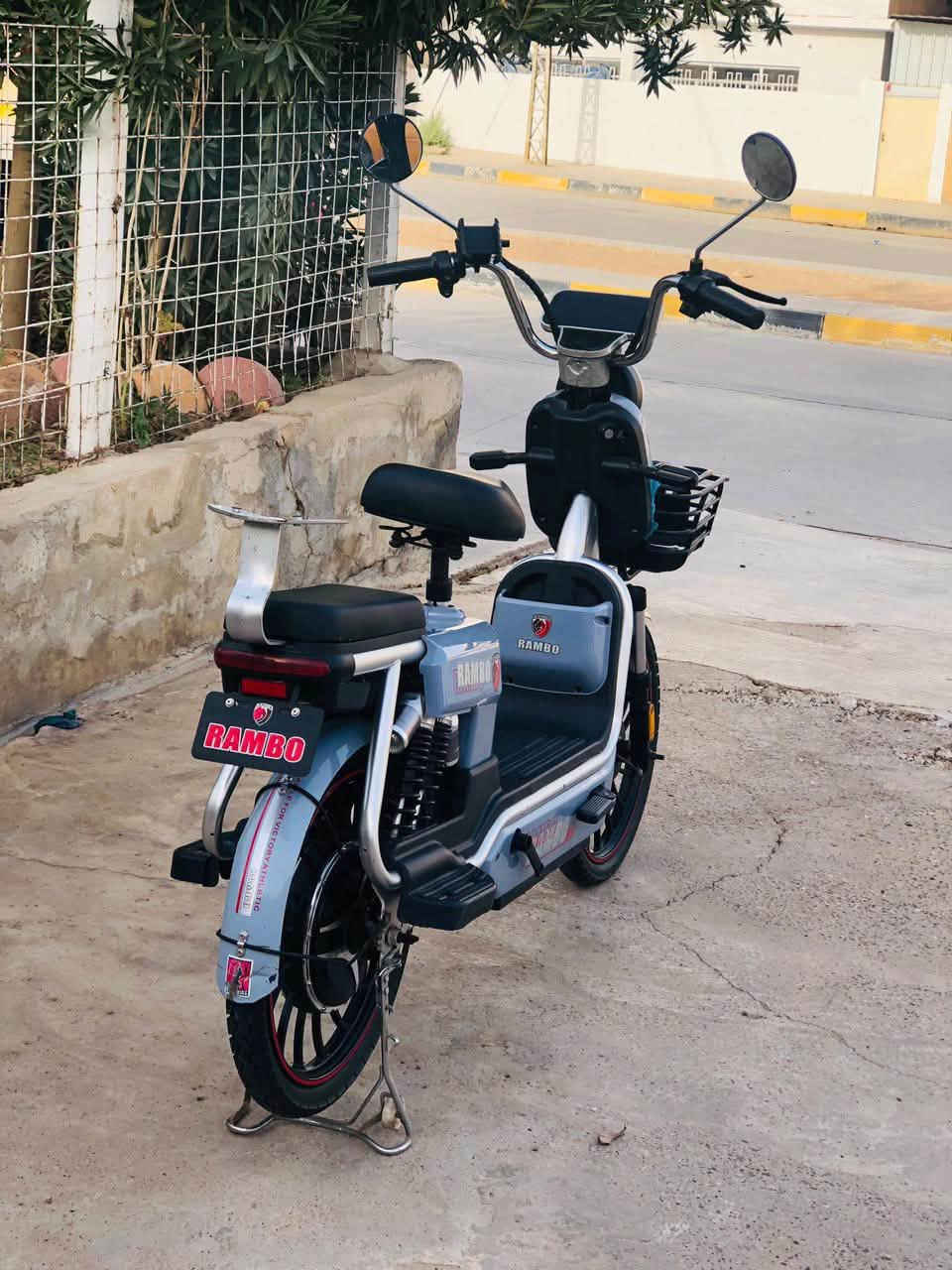 للبيع ماطور نوع رامبو موديل 2025 بطاريات جدد صارلهم ٣اشهر دبل اسويج دبل بصمة تايرات الأمامي نص عُمر الخلفي جديد صارله أسبوع بريكات الأمامي شغال والخلفي ناقصة يدة  الاستيرن••السعر٣٥٠ الف وبيها مجال بسيط مكاني موصل حي نابلس الهاتف ***********

