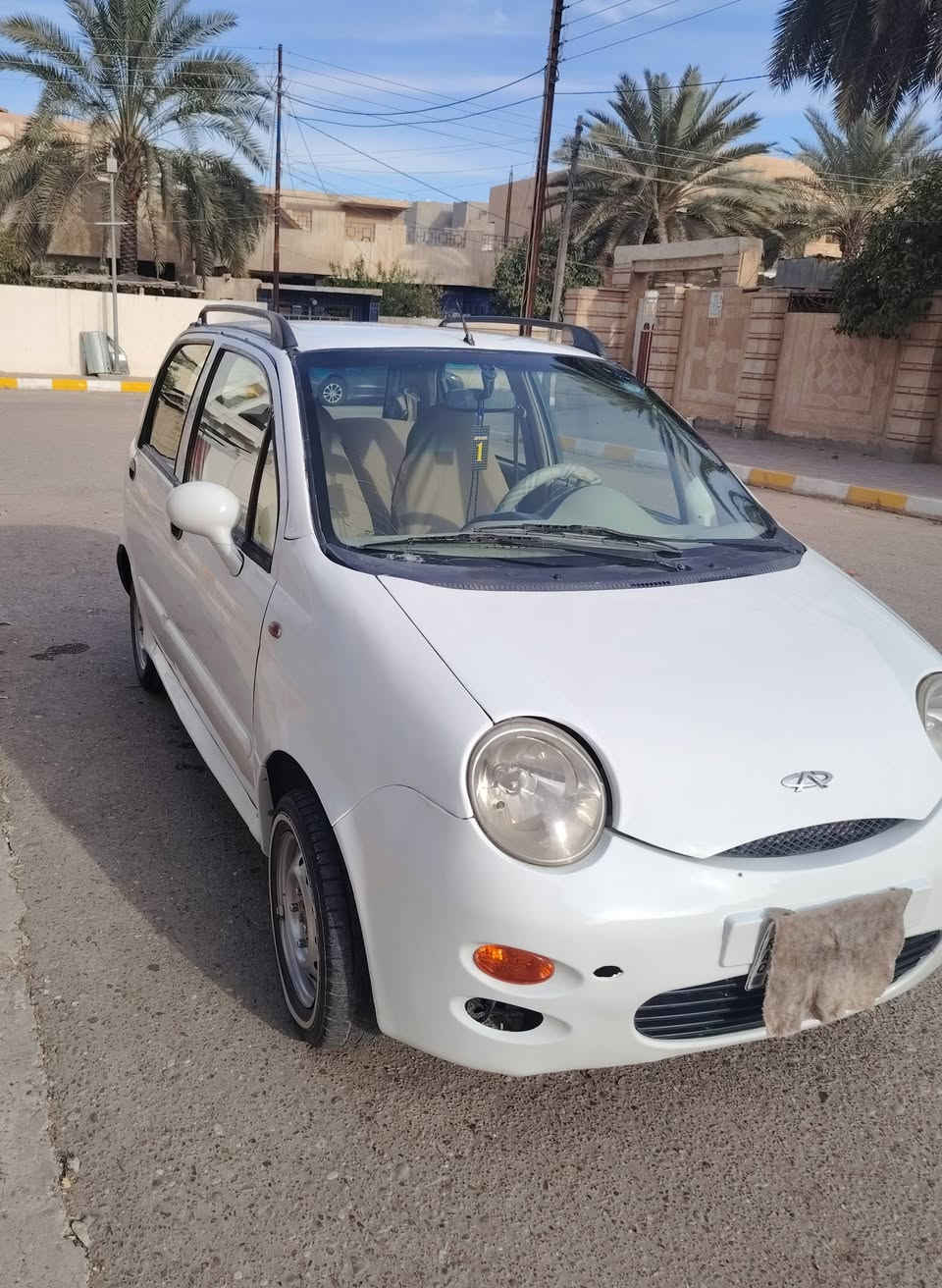 السلام عليكم للبيع فقط كيوكيو موديل 12 رقم ألماني سنويه عضم ل 28 راعيها جيراني تحويل ثاني يوم سيارة جاهزه ما تصرف عليها ربع بيها صبغ 4قطع والباقي مكفوله       السعر ( 27)   وبيها مجال المكان سامراء للأستفسار الاتصال على الرقم  ***********
