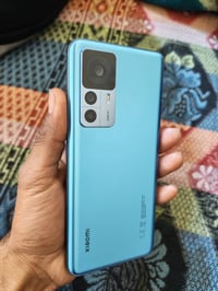 شاومي • بدون تفاصيل