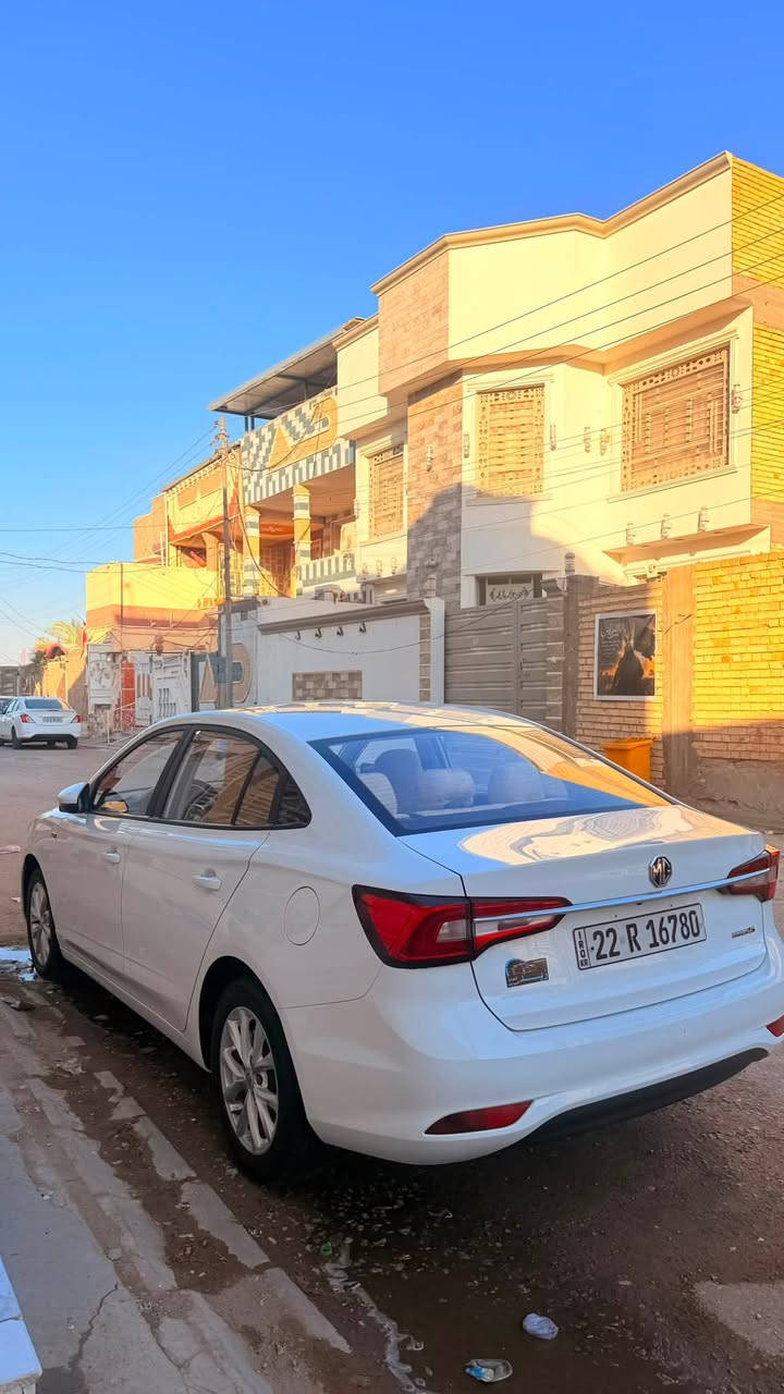 سلام عليكم
mg5 للبيع ماشيه 11500  
كفاله عامه عده شخط زغير بل باب ومكحل 
سياره تحكمات شاشه 
سعر 103 وبيه مجال 
مكان نجف حي جامعه ***********
