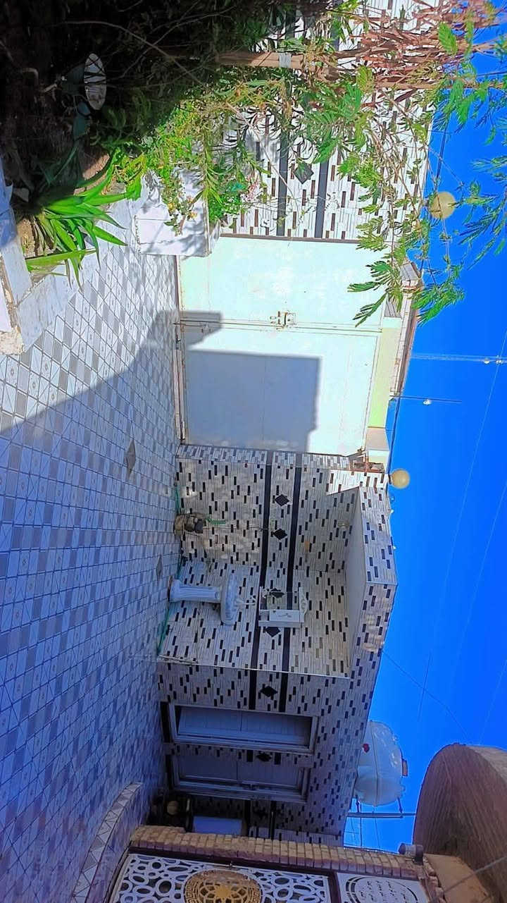 للبيع بيت في الدغاره حي العسكري طابو زراعي سند 25 بناء حديث طابق ونص بناء طابوق كونكريت 
مشمول بالطابو
 مساحه 244 م 
*********** 
‏‪
