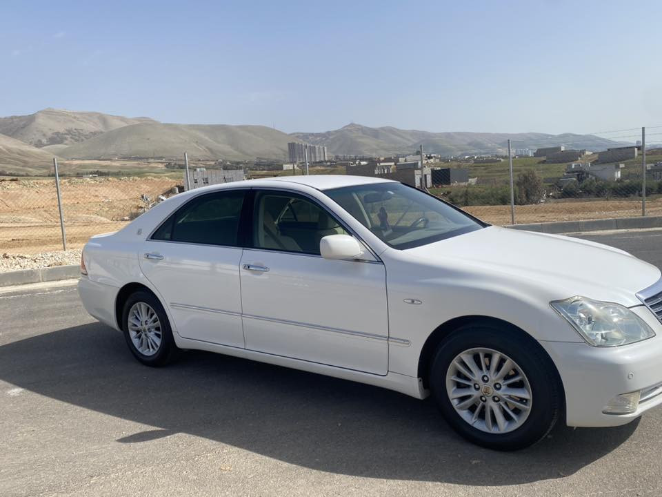 شاهینە ساغ ساغ  بۆفرۆشتن 
١٨٢ ڕۆیال ناوزەرد 
گەورە بە گەورە  ٣ دوگمە. ٣ پەردەو
 تەبریت مەرکەزی و سەلاجە 
لایتی ناوچەی کوێر  ، هیچی پێوە نییە یەک چەمەلەغی پێشەوە لای سەکن کاڵ بۆتەوە و پەمپی ئەوروپایە 
 مشتەریت تەلەفوون کە ***********
