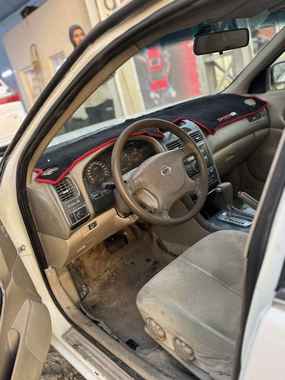 سلام عليكم نيسان مكسيما موديل 2006سيارة جاهزة من كلشي حدادية كارتون توني بدلت كلة جديد كير ومحرك محور كامري توني شديتهن سيارة جاهزة من كلشي كهربائيات كلها شغالة توضيح سيارة مال مزاد  تروح ترقم كبل سعر ٤٠بيها مجال ***********
