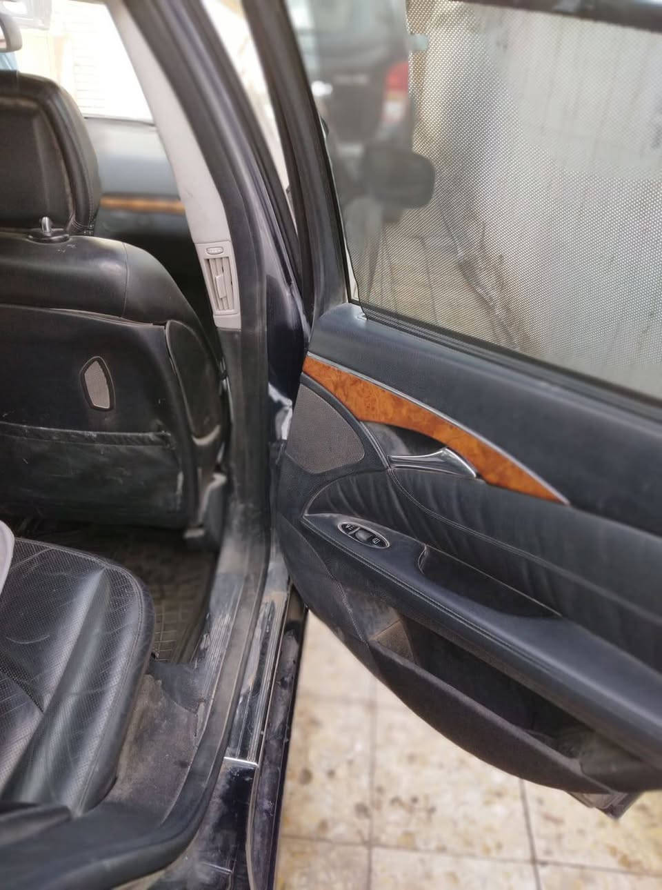 السلام عليكم 
سيارة مرسيدس بنز W211 E350 موديل 2008 الجاملغ الخلفي مصبوغ فقط محرك و كير ياباني VVTI3000 تبريد شغال  رقم نجف باسمي مداور ثاني يوم رقم الهاتف 
*********** النجف, العراق
