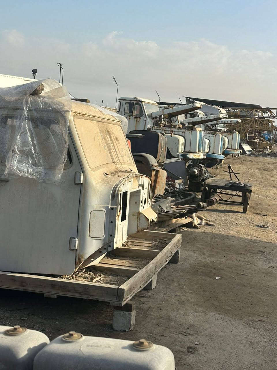 قمارة سكانيا ١١١واحد وثمانين بالخشب مامشتغلة***********
