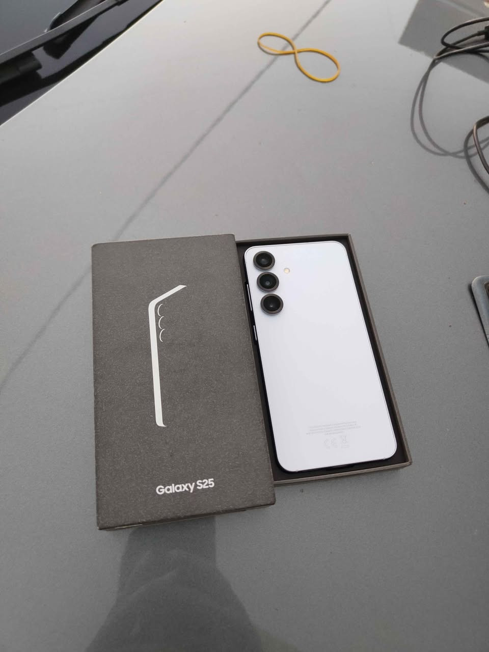 GALAXY S25  5G 
 نرخى 650  هه زار 
زاكيره 128  رام 12
 خاوينى 99%    ورده شوخت شاشه ى هه يه
كامل  ئه شيا بي عه يب  و به زه مان 2رؤژ 
گه ياندن هه يه
شوين كه ركوك 
***********
***********
------------------------------------------------------------------------------------
GALAXY S25  5G 
سعره 650 الف 
ذاكره 128  رام 12
  نظافه 99 %    
 غراضه كامل مابيه عيب خطين  و  بضمان يومين الفحص
متوفر توصيل
مكاني كركوك
***********
*********** كركوك, العراق
