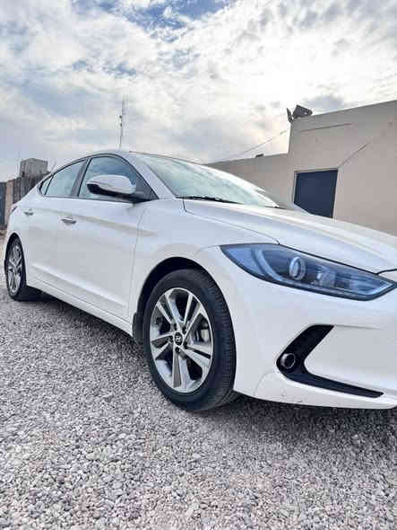 النترا للبيع موديل 2018 مكفولة كفاله عامه فول مواصفات من تعدا البصمه سياره بسمي مباشر  ***********
